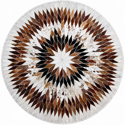 Tapis en cuir multicolore rond vue détail assemblage patchwork motif étoile blanc marron noir