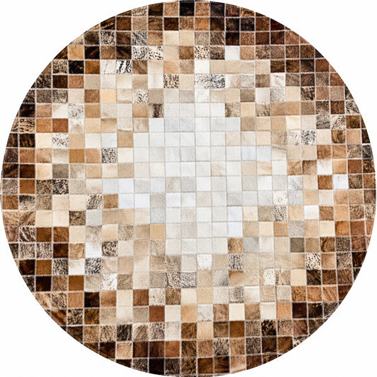 Tapis en cuir patchwork rond carreaux carrés dégradé marron beige ivoire fond blanc