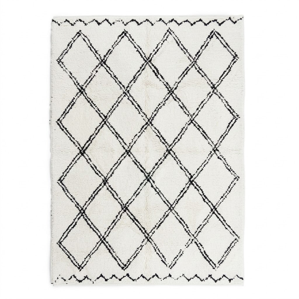 Tapis Berbère Beni Ourain écru losanges double contour noir vue de face – Berbère Tapis