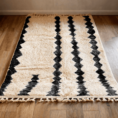 Tapis Berbère Beni Ouarain - Losanges Noirs sur Fond Ivoire