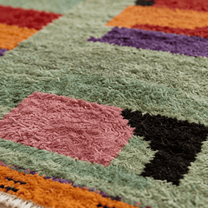 Tapis Marocain Coloré - Motifs Abstraits Multicolores