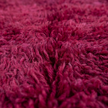 Reneda - Détail macro de la laine et du tissage du tapis Berbère