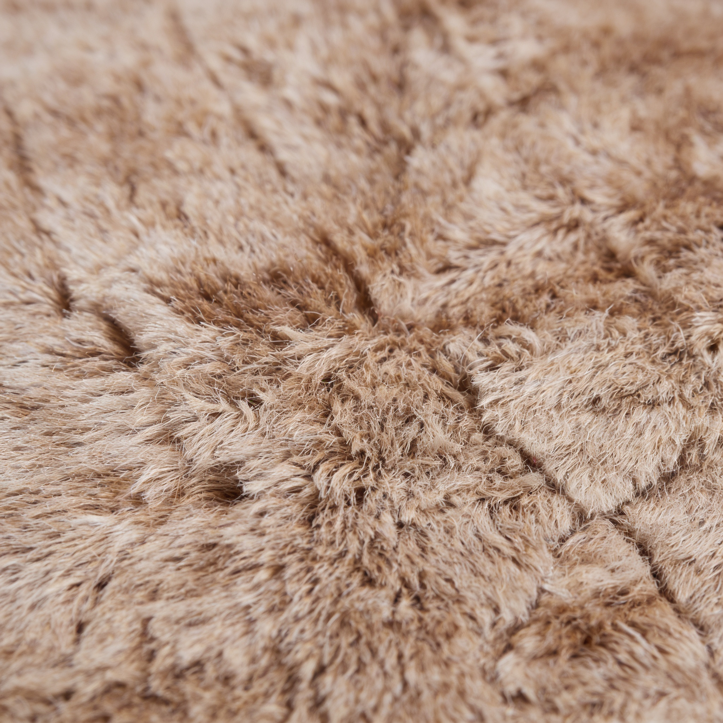 Tapis Berbère Mrirt - détail macro de la laine et du tissage