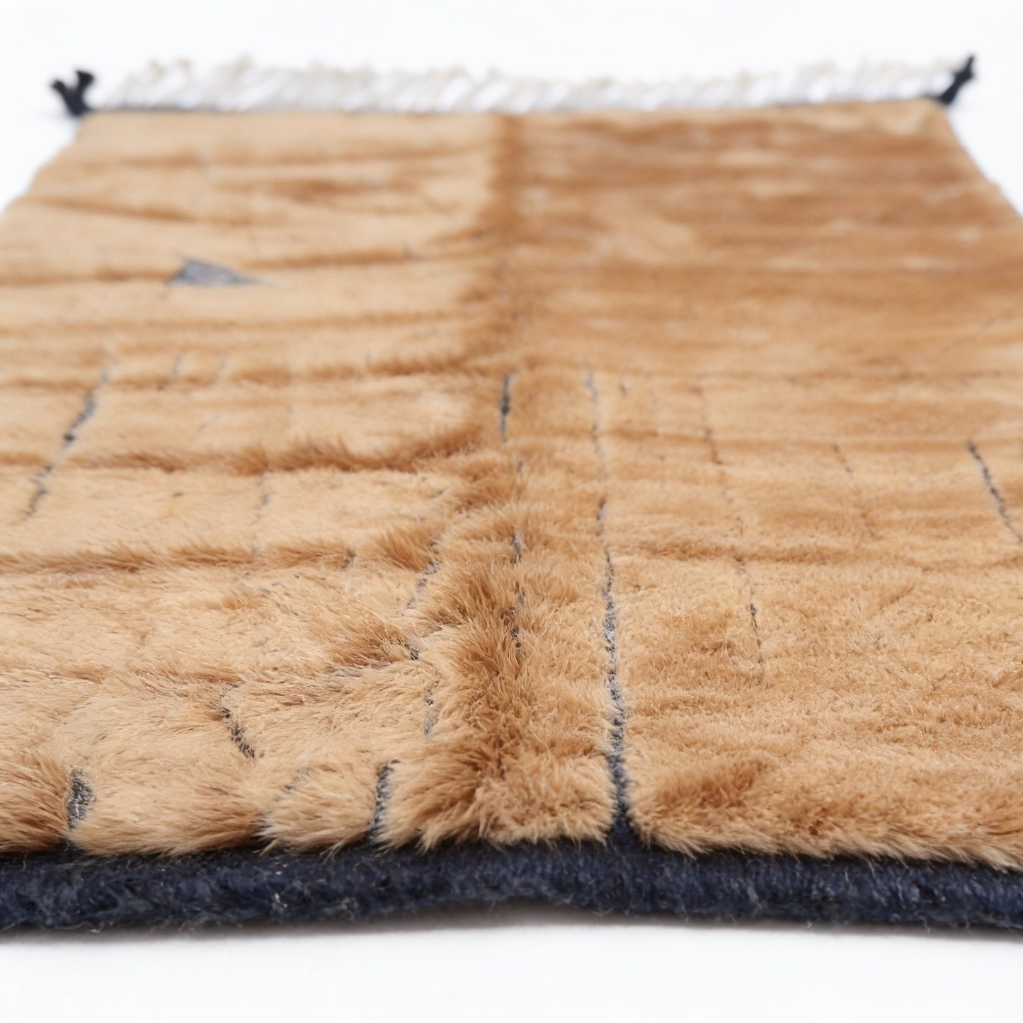 Tapis Berbère Mrirt - détail macro de la laine et du tissage
