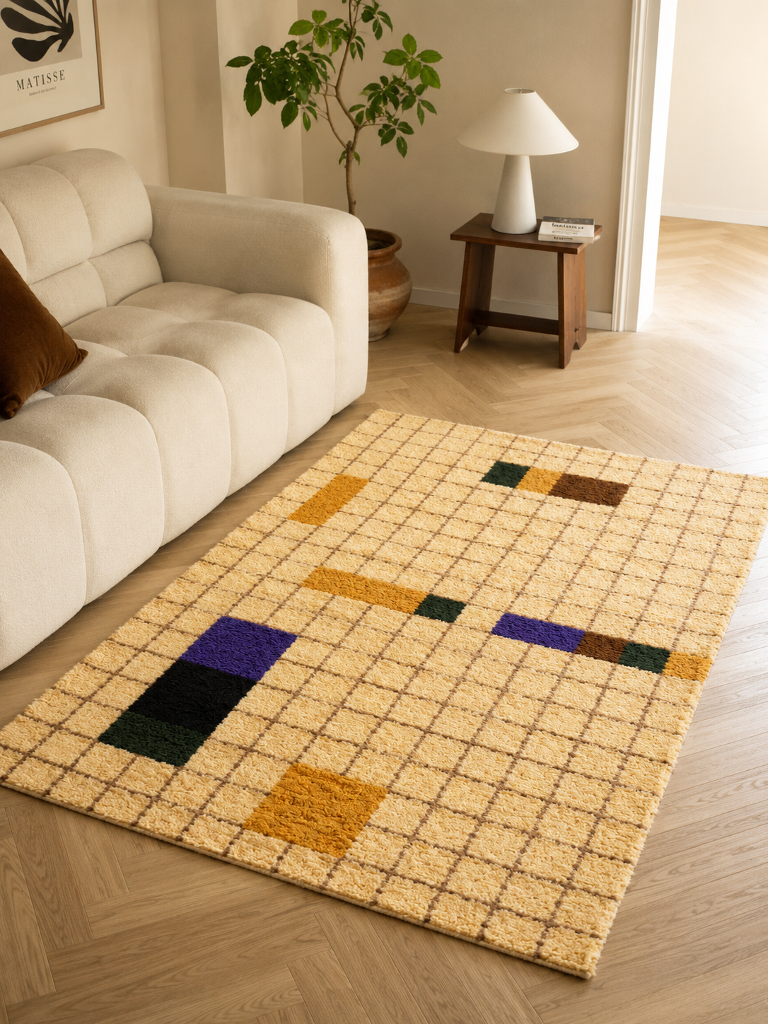 Tapis Gabbeh beige carreaux en ambiance salon parquet – MaisonTifinagh