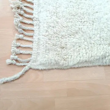 Tapis Beni Ourain Abstrait Terracotta - détail de la texture - laine naturelle de haute qualité