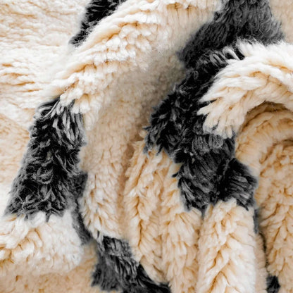 Tapis Beni Ouarain Classique Losanges Noirs Ivoire - qualité artisanale - tissage traditionnel marocain