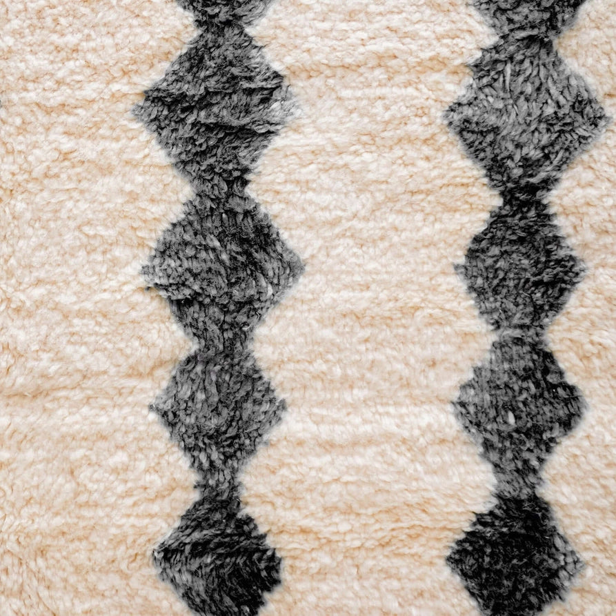 Tapis Beni Ouarain Classique Losanges Noirs Ivoire - laine naturelle - tapis berbère fait main