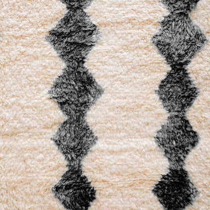 Tapis Beni Ouarain Classique Losanges Noirs Ivoire - laine naturelle - tapis berbère fait main