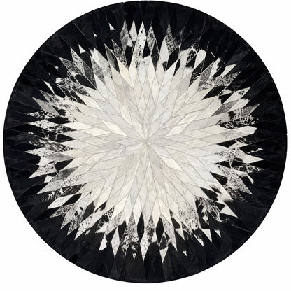 Tapis Berbère en Cuir Noir et Blanc - vue principale - tapis berbère fait main au Maroc
